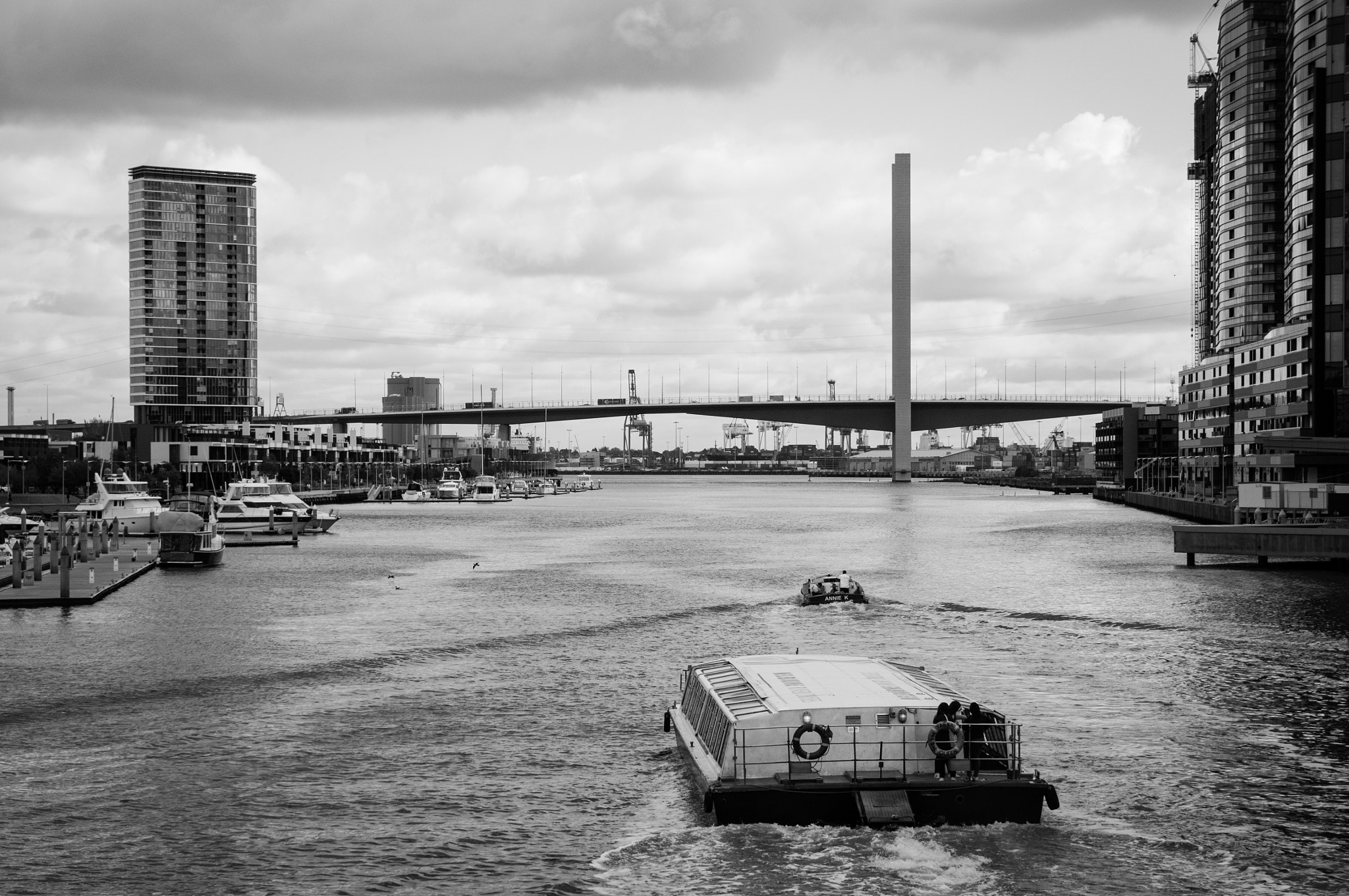 Sony Alpha NEX-F3 sample photo. Melbourne docklands photography