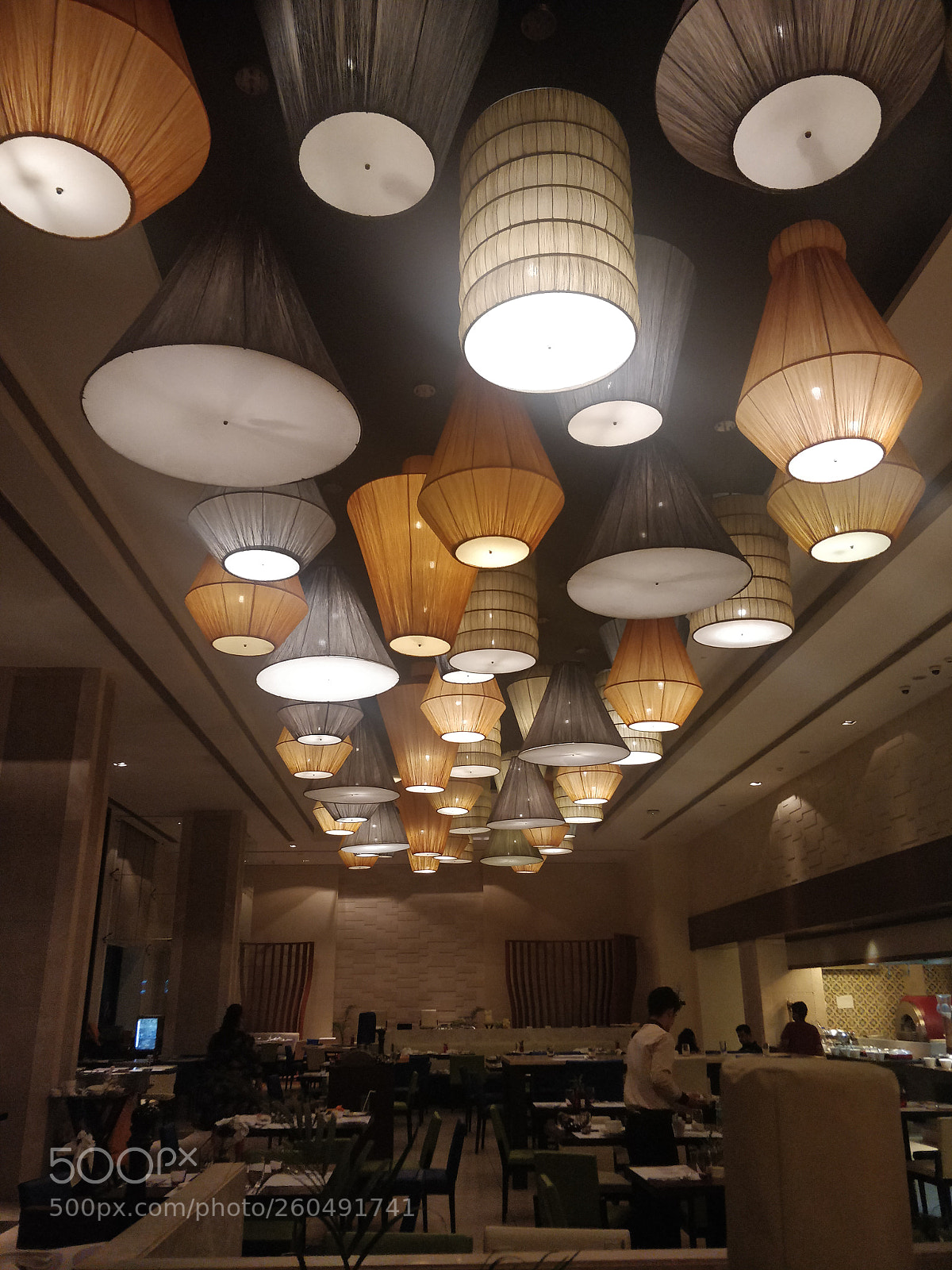 OnePlus 5 sample photo. Ambiance for dinner photography