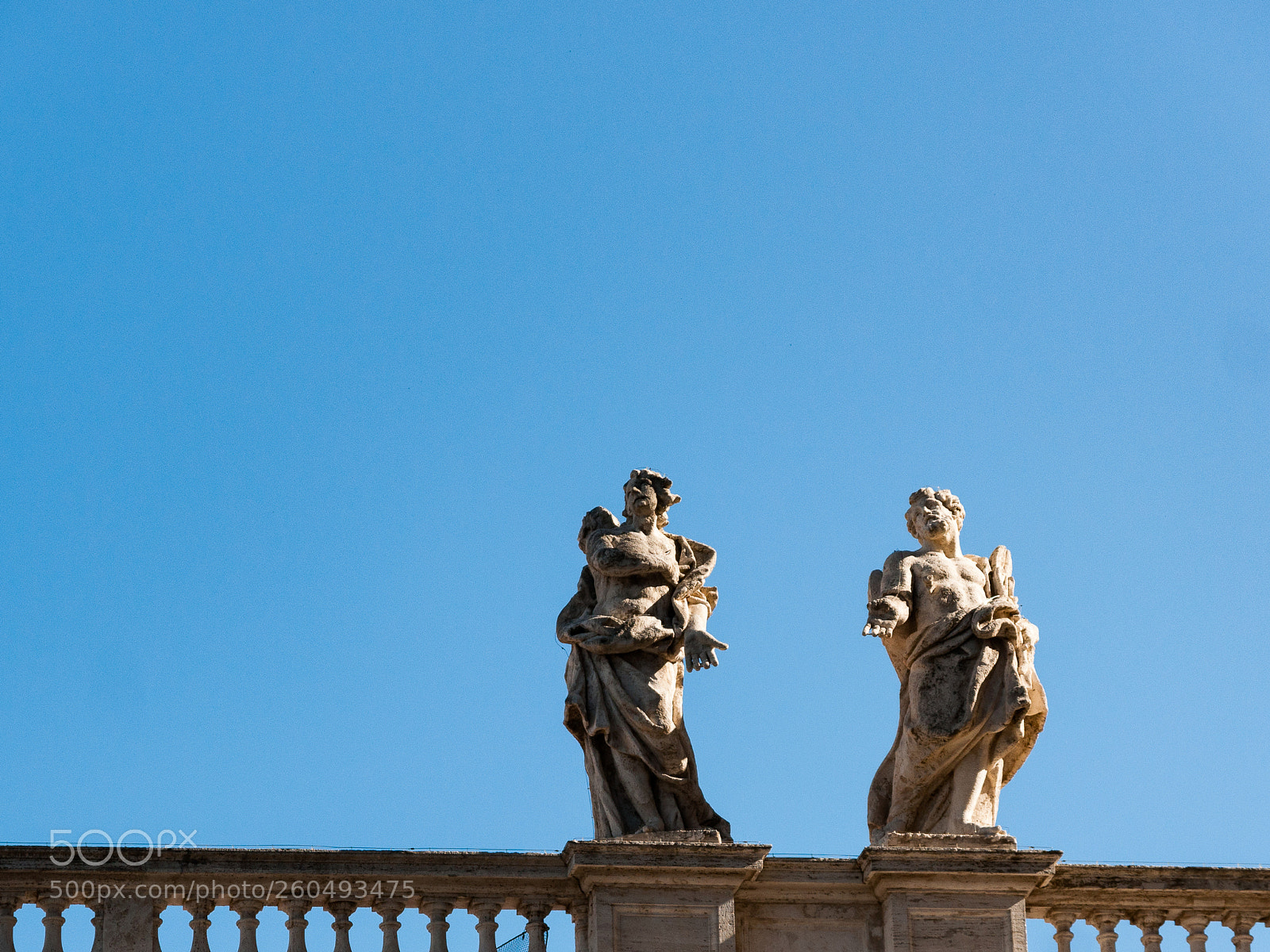 Sony Alpha DSLR-A700 sample photo. Two statues photography