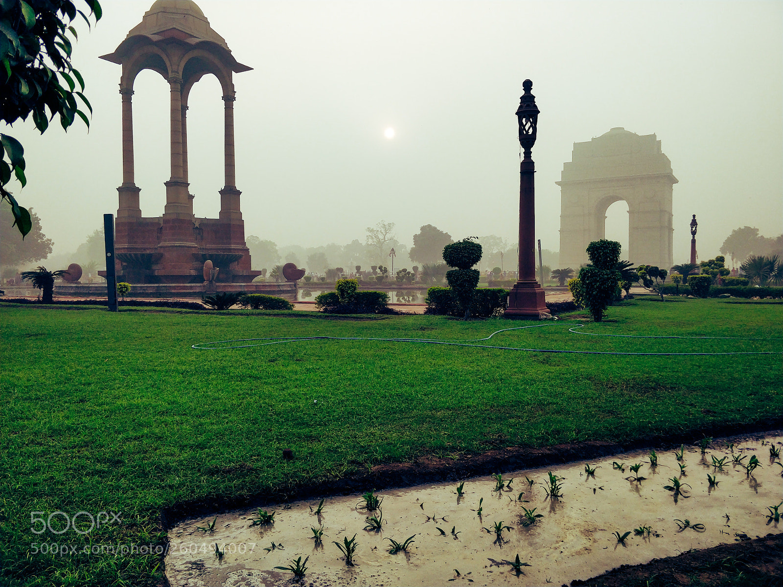 OnePlus 5 sample photo. Indian gate photography