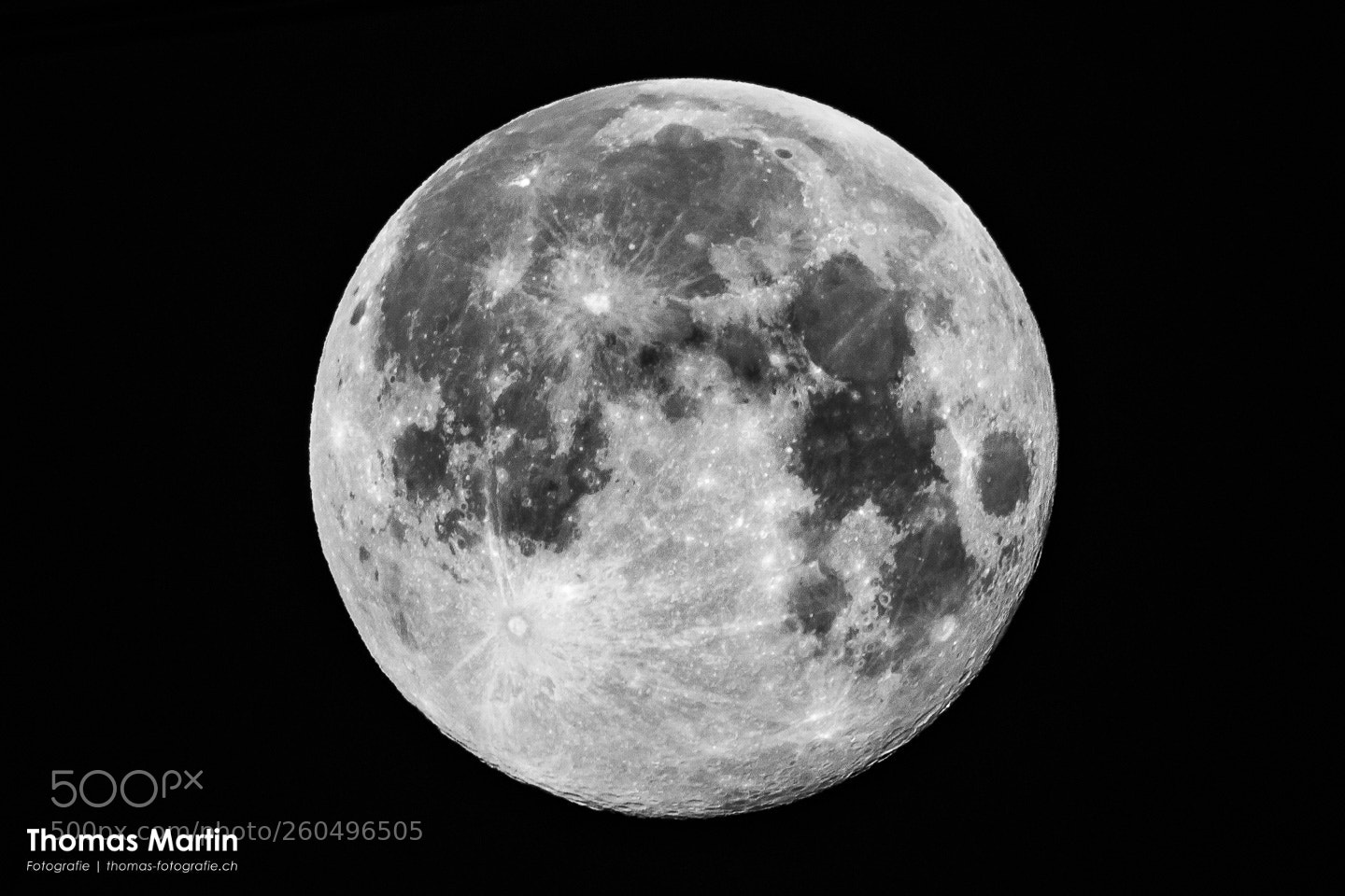 Canon EOS 5D Mark IV sample photo. Moon photography