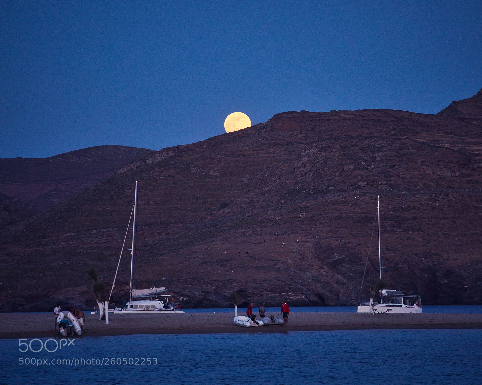 Canon EOS 5D Mark IV sample photo. Moonrise kythnos photography