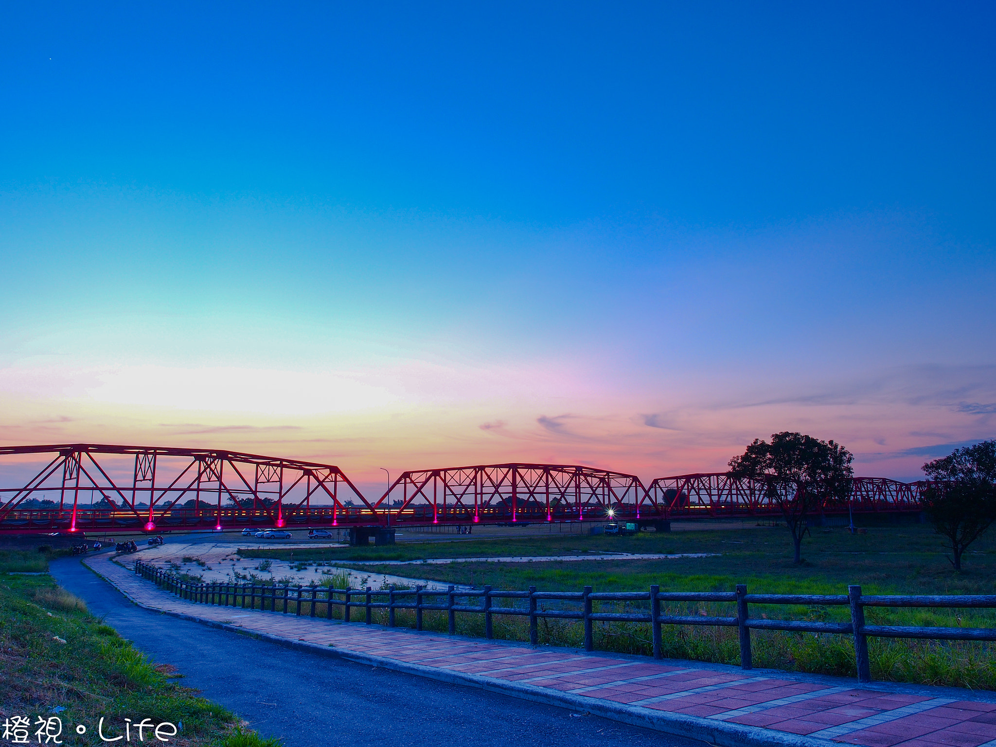 Olympus PEN E-PL6 sample photo. Sunset photography