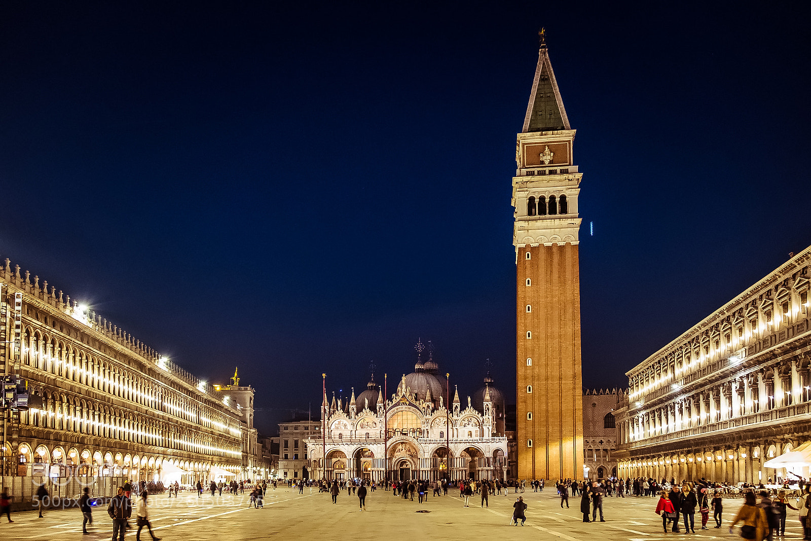 Fujifilm X-T2 sample photo. Markusplatz photography