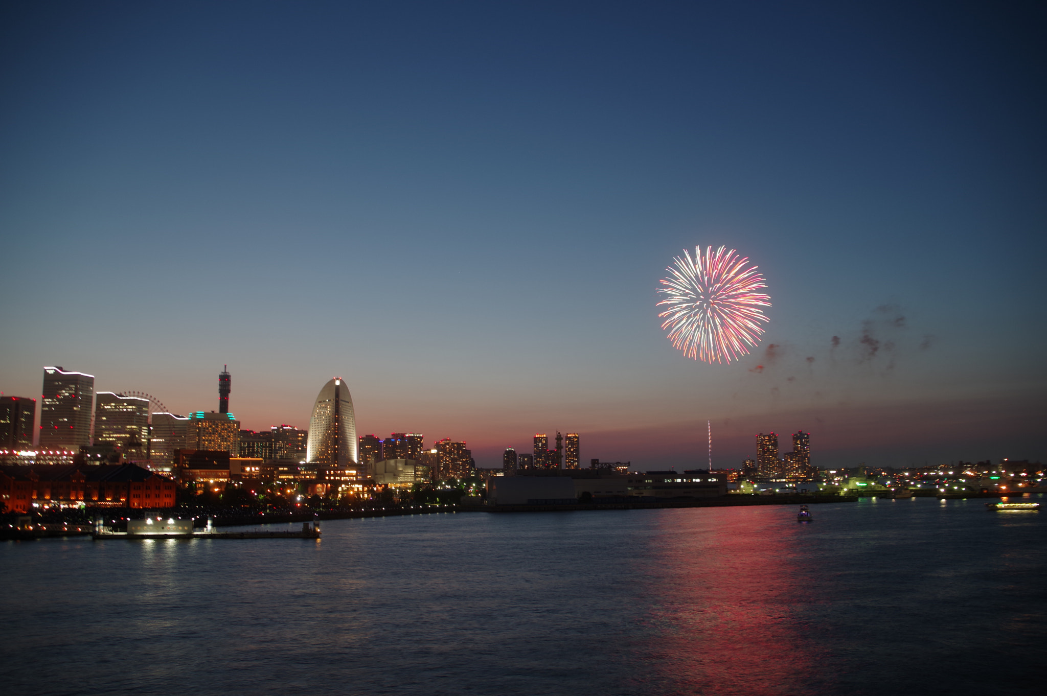 Pentax KP sample photo. Sunset of yokohama photography