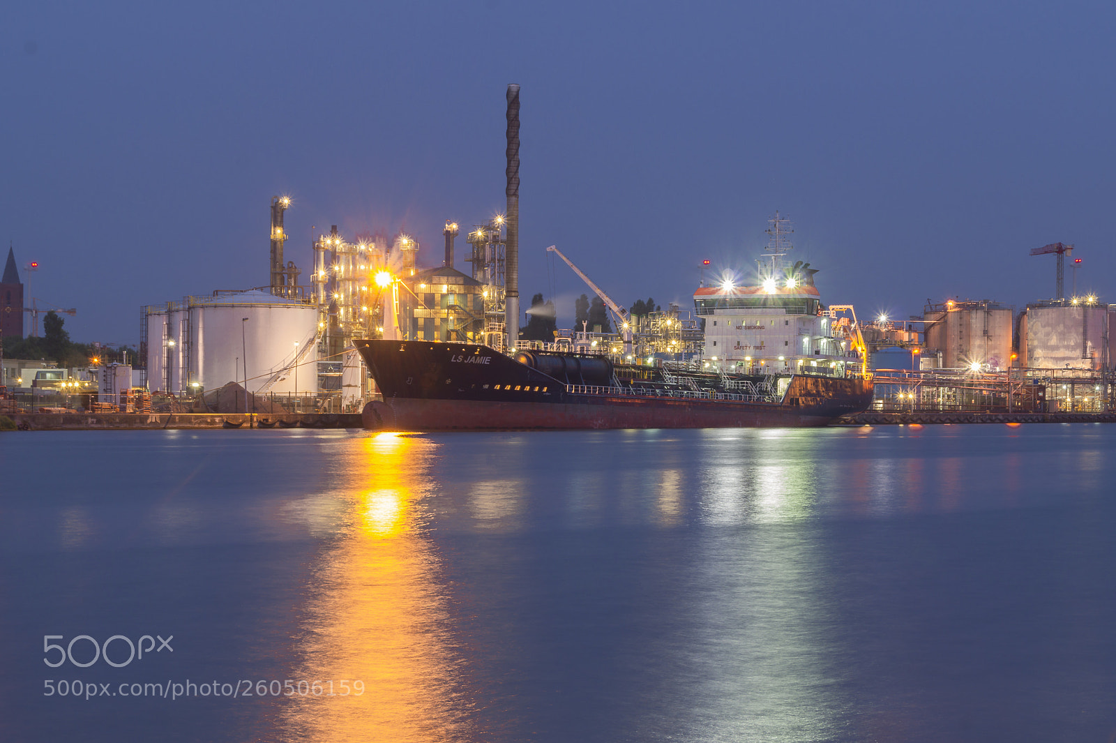 Sony SLT-A58 sample photo. Ship at night photography