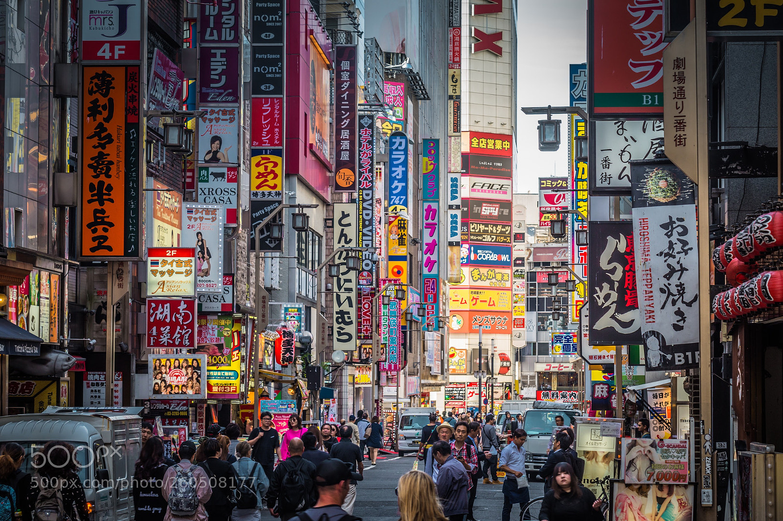 Sony SLT-A58 sample photo. Kabukicho photography