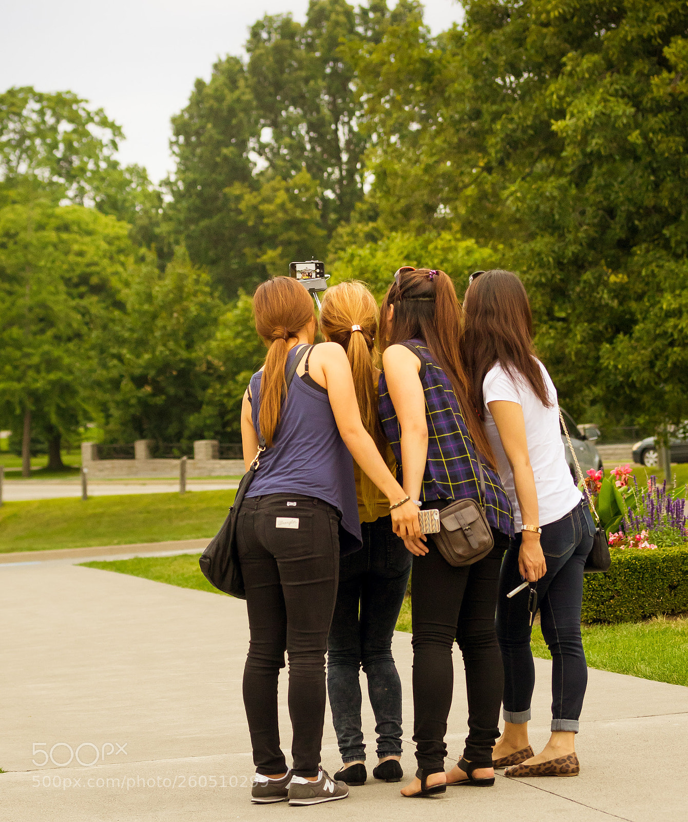 Canon EOS 7D Mark II sample photo. Four young ladies taking photography