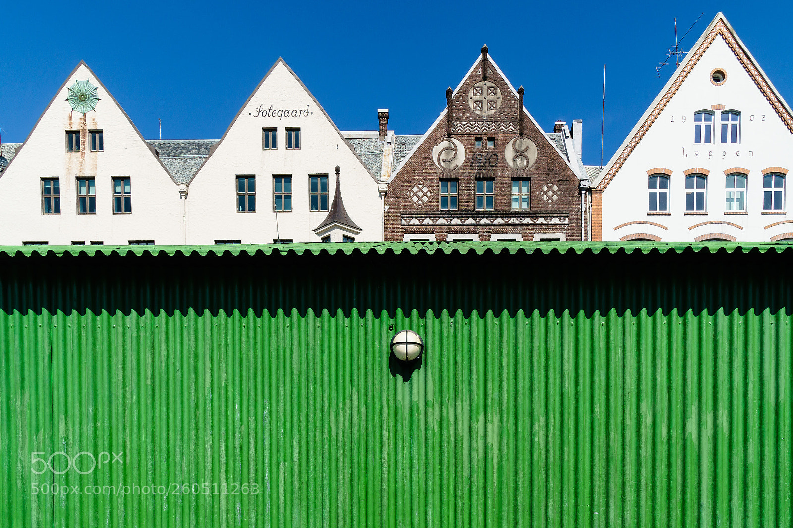Sony a6300 sample photo. Bryggen photography