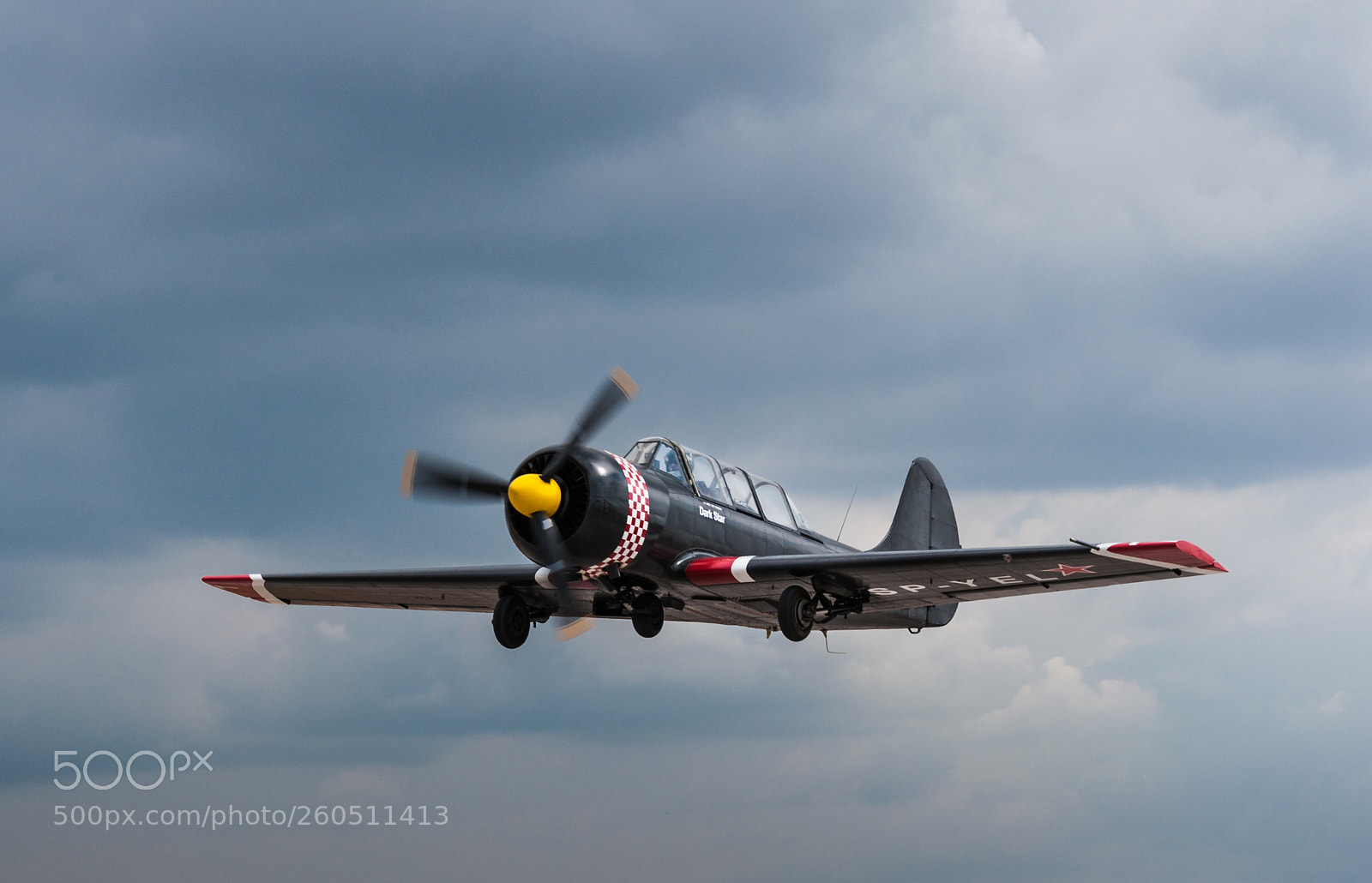 Nikon D90 sample photo. Yak 52, dark star photography