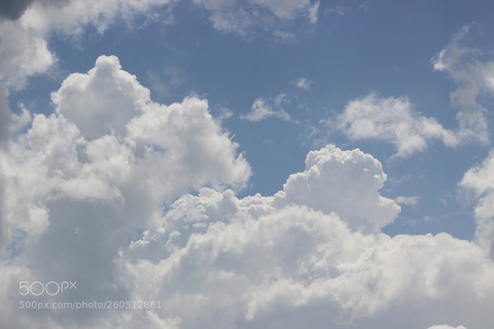 Canon EF-S 55-250mm F4-5.6 IS II sample photo. Clouds - patient photo photography