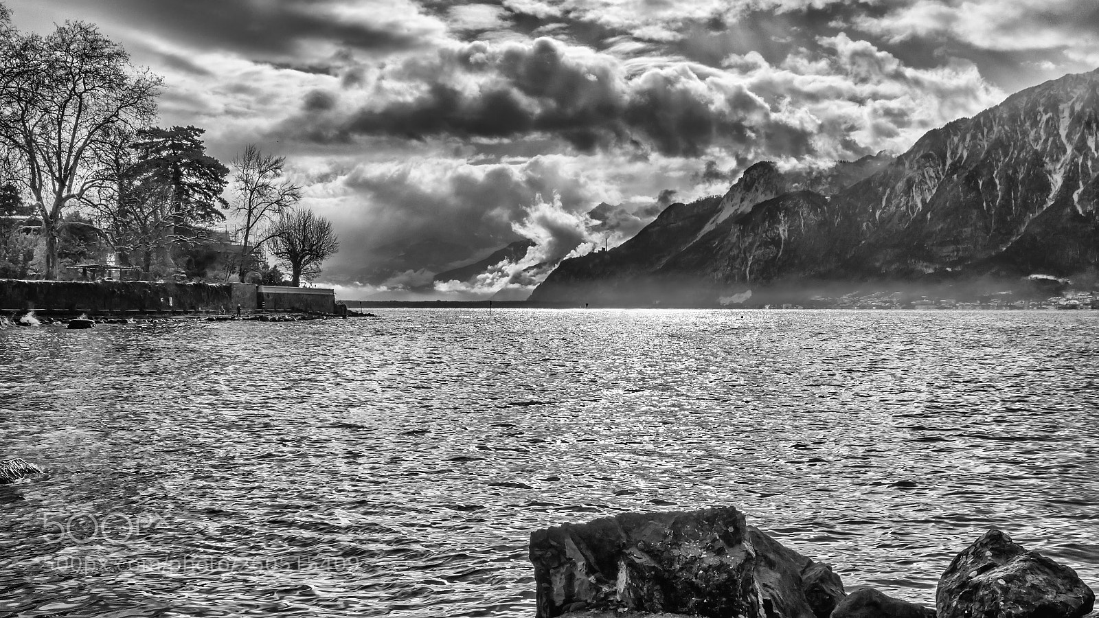 Canon EOS 600D (Rebel EOS T3i / EOS Kiss X5) sample photo. Storm at la tour photography