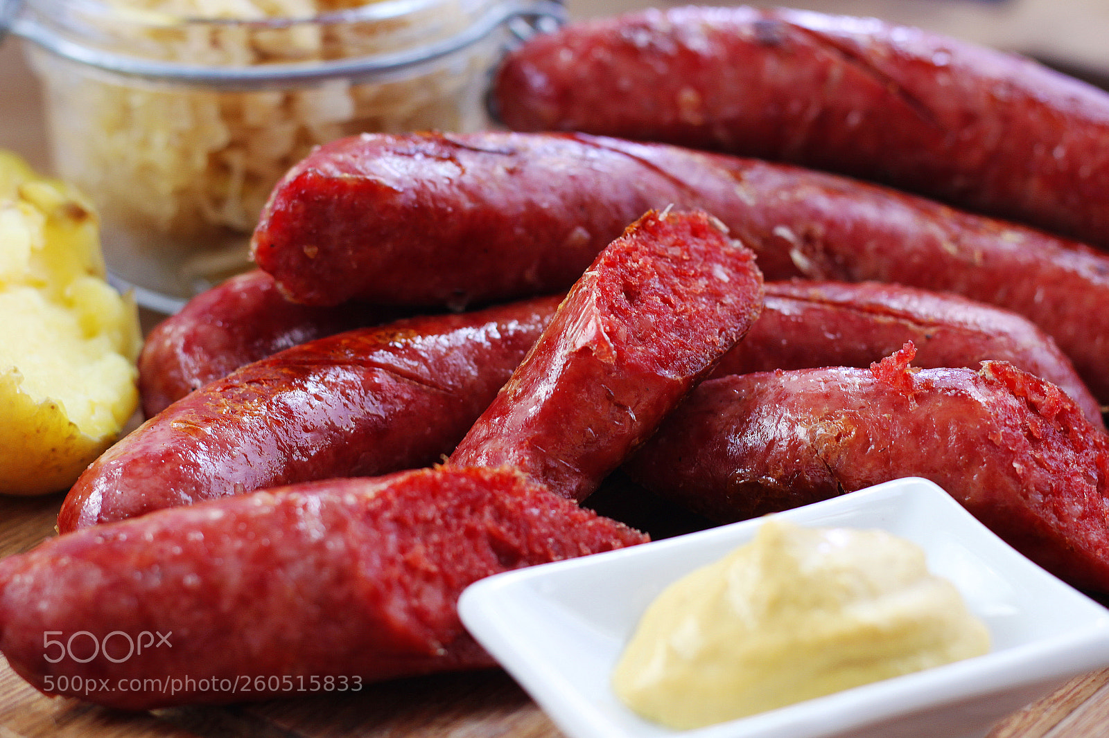 Canon EOS 500D (EOS Rebel T1i / EOS Kiss X3) sample photo. Wildschweinwurst photography