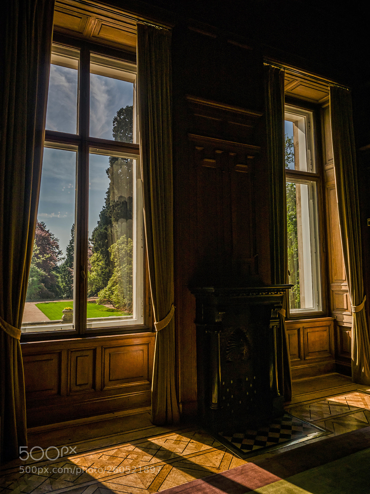 Olympus OM-D E-M1 Mark II sample photo. Light & shadow photography