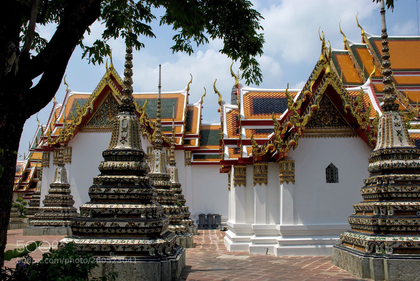 Nikon D80 sample photo. Wat pho temple photography