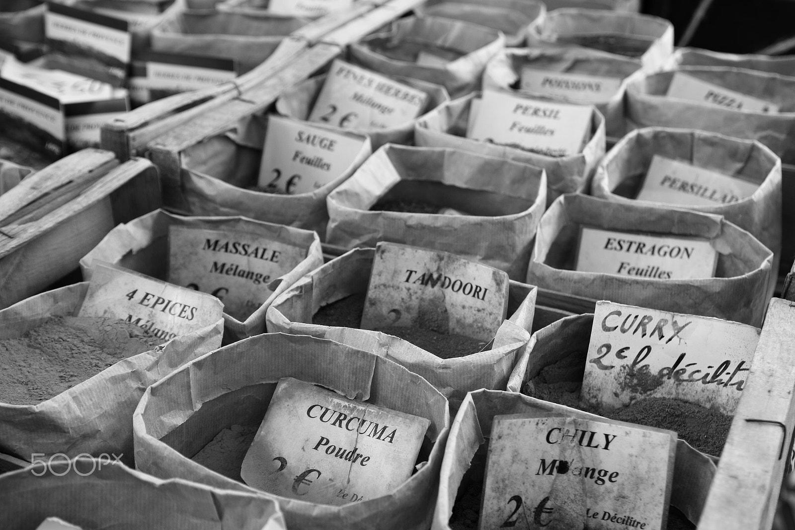 Canon EF-S 17-55mm F2.8 IS USM sample photo. Spices at the market photography