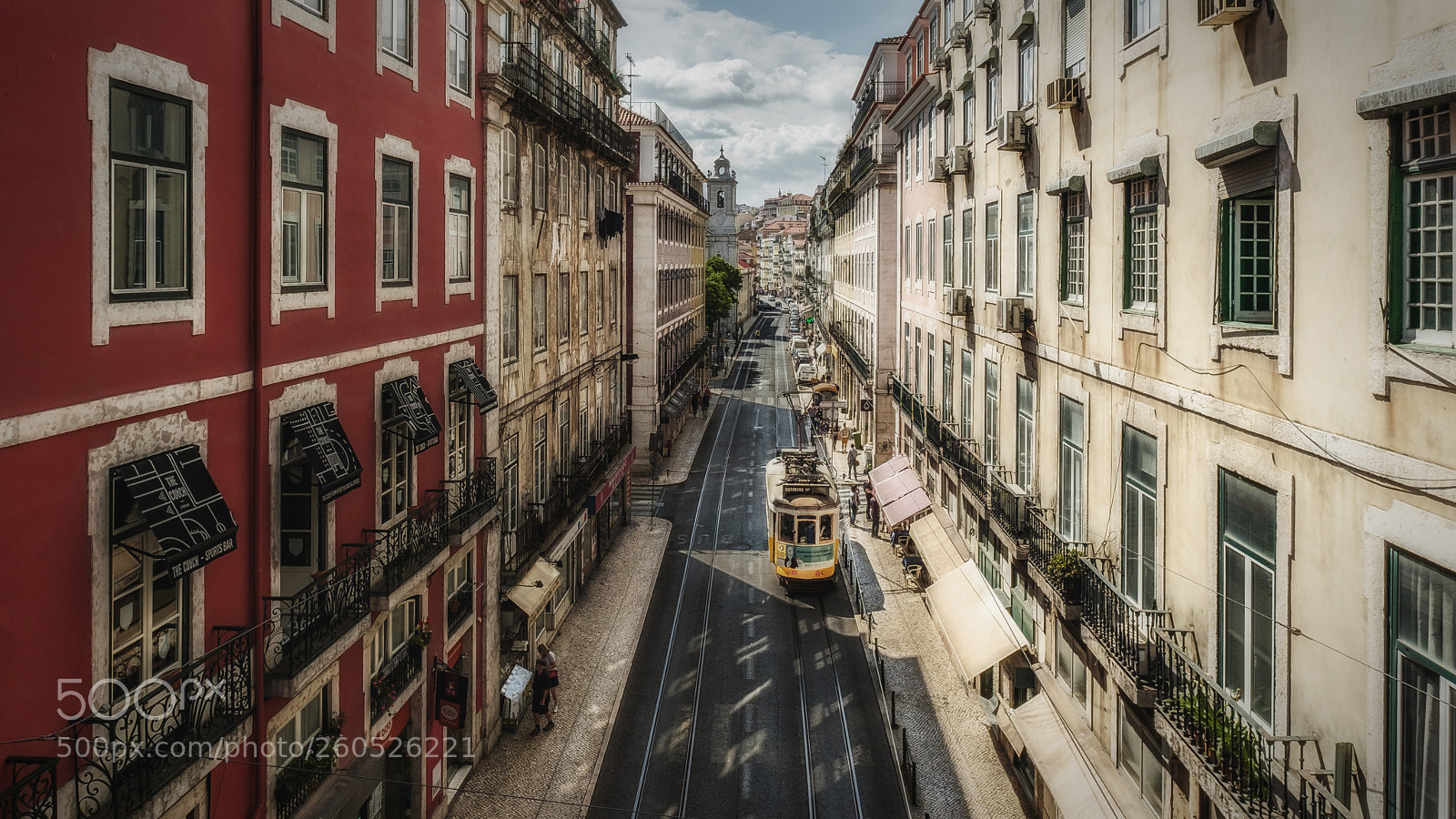 Fujifilm X-T2 sample photo. Streetview in lisbon photography