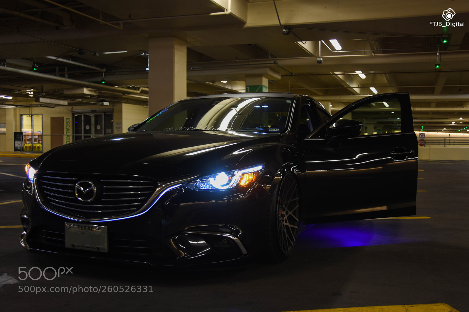 Nikon D7200 sample photo. Black car in a photography