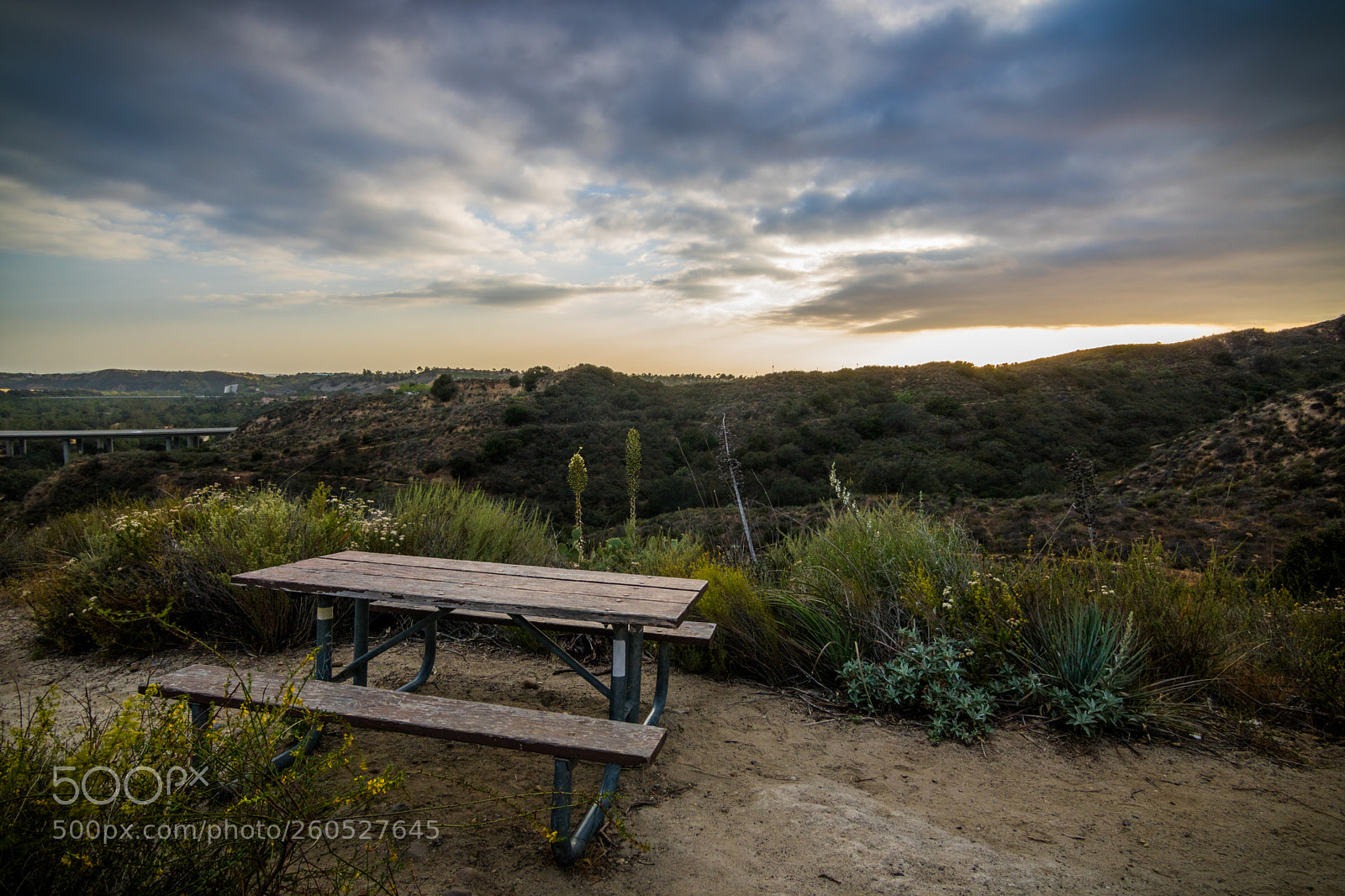 Canon EOS 750D (EOS Rebel T6i / EOS Kiss X8i) sample photo. Sunset w/ table photography