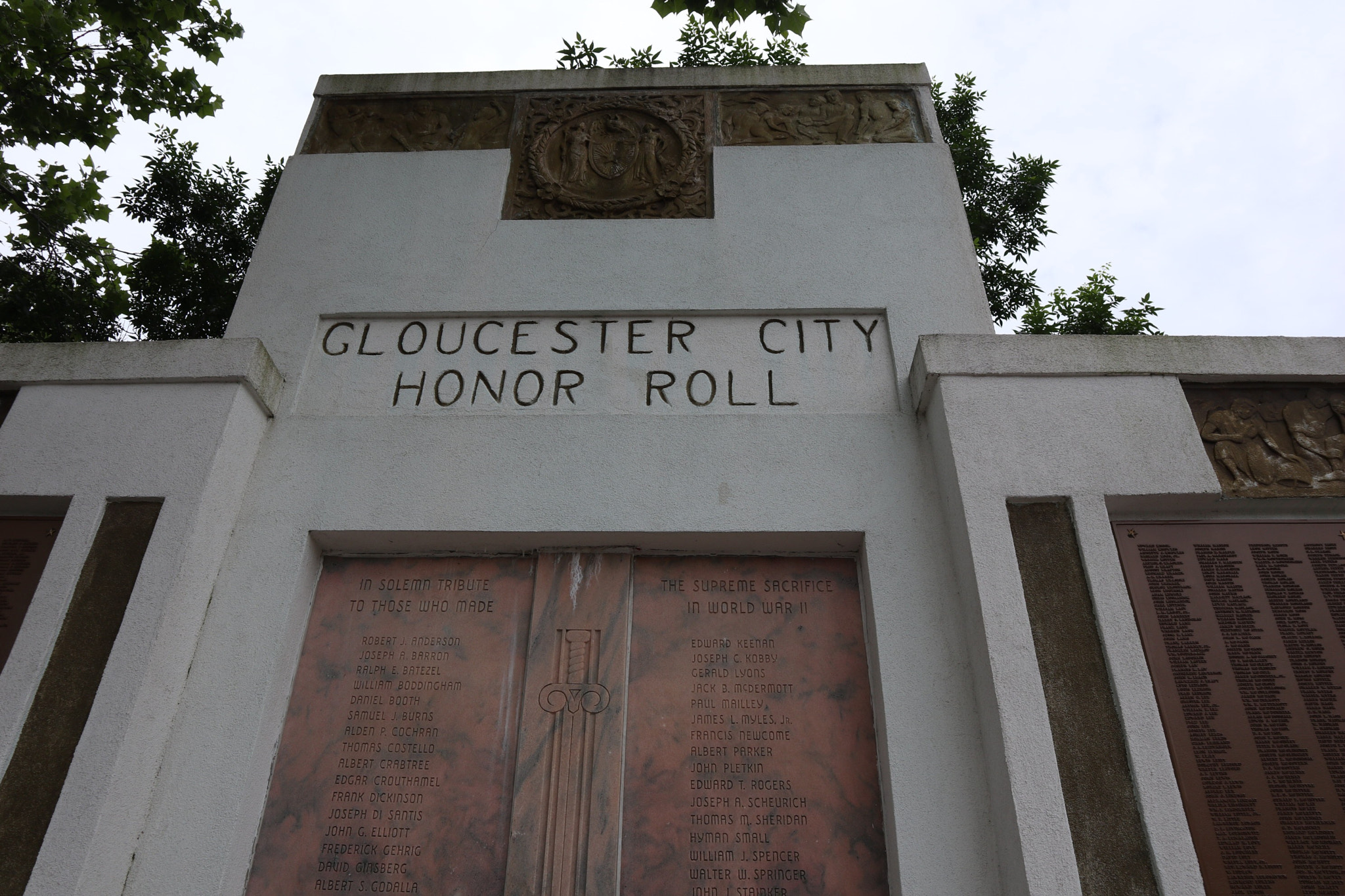 Canon EOS M100 sample photo. Gloucester city honor roll photography
