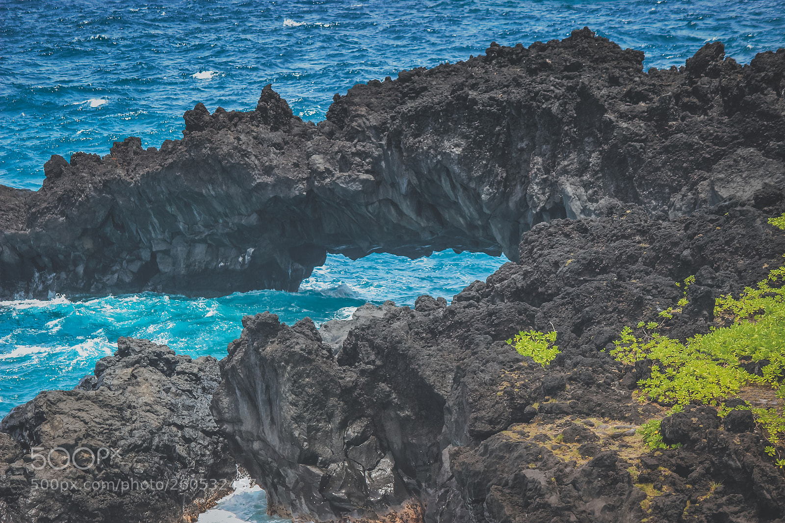 Canon EOS 600D (Rebel EOS T3i / EOS Kiss X5) sample photo. Arches at waianapanapa black photography