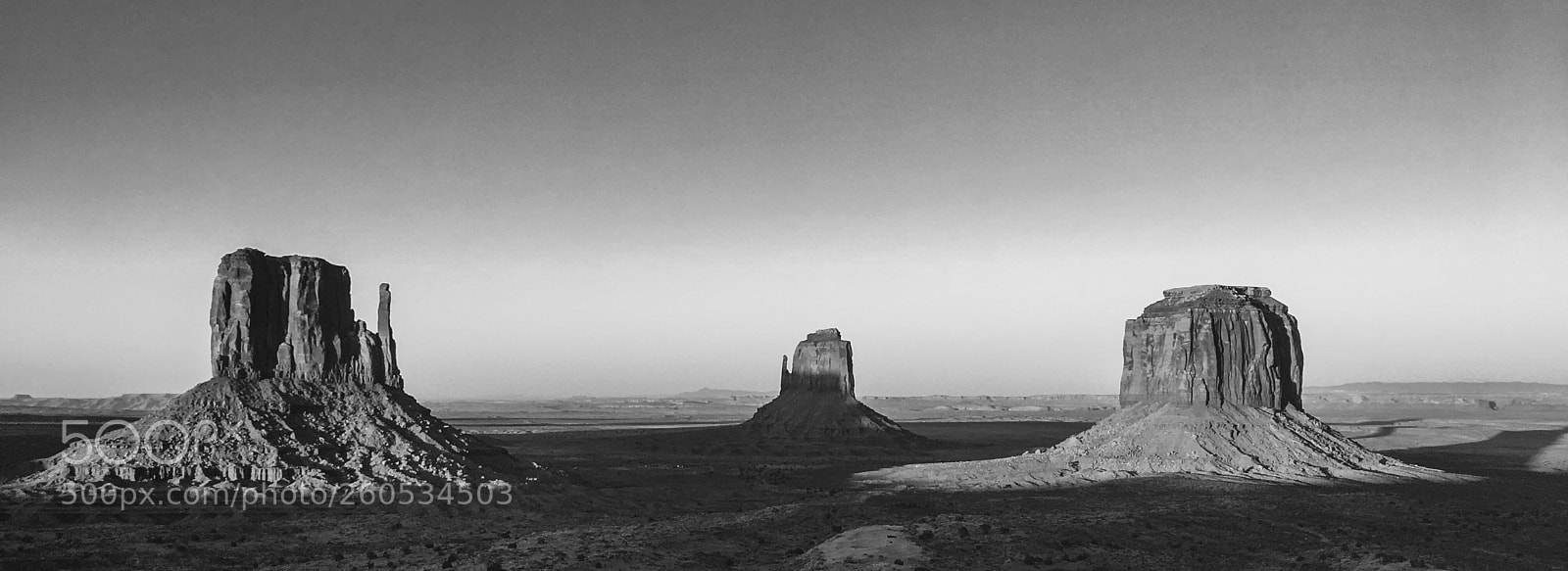 Apple iPhone 6s sample photo. Monumental valley b&w photography