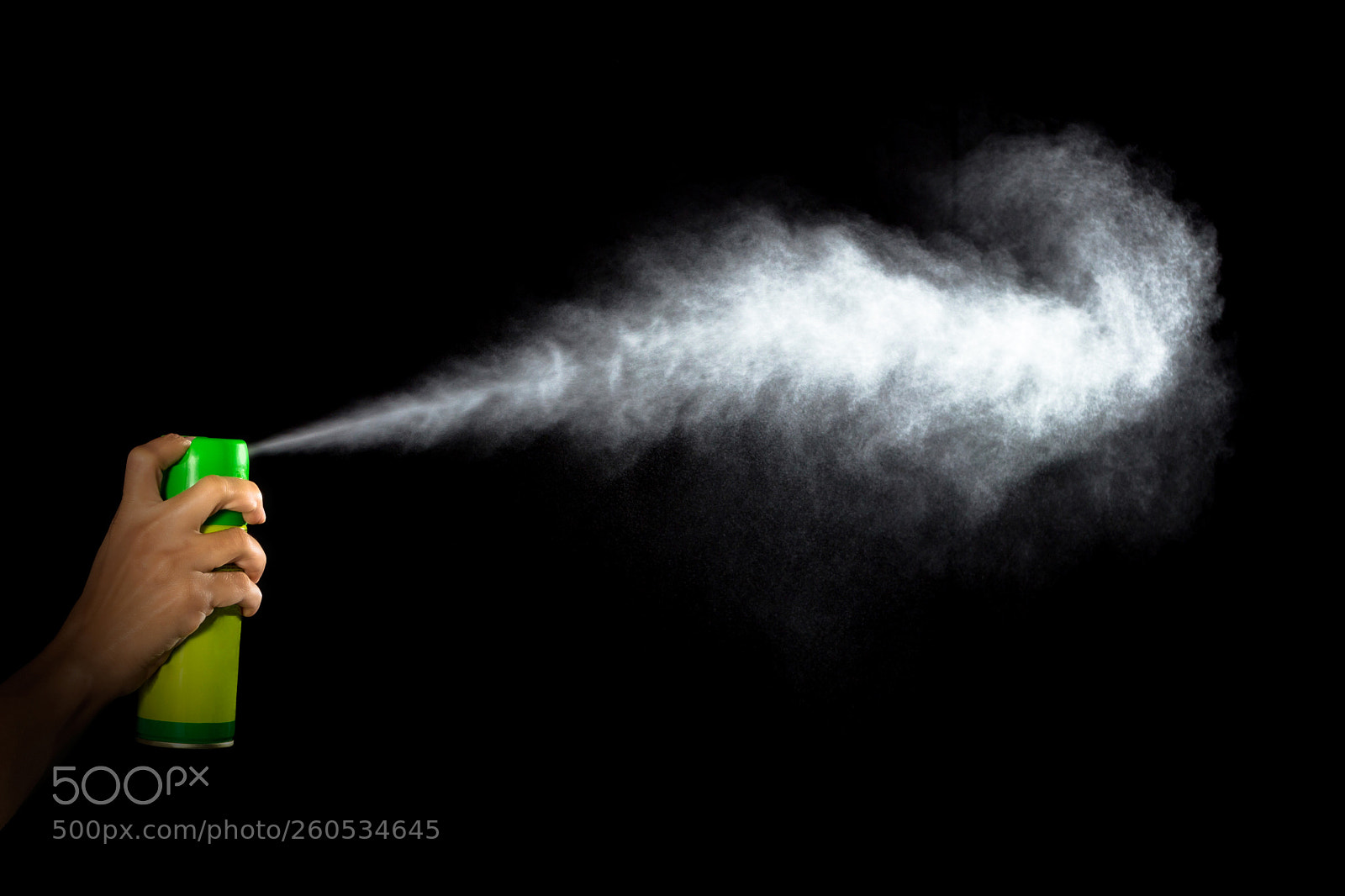 Canon EOS 700D (EOS Rebel T5i / EOS Kiss X7i) sample photo. Spray, pulverized fluid getting photography