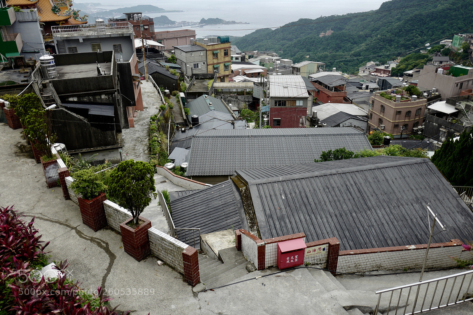 Leica Q (Typ 116) sample photo. 我來到你的城市，走過你來時的路 photography