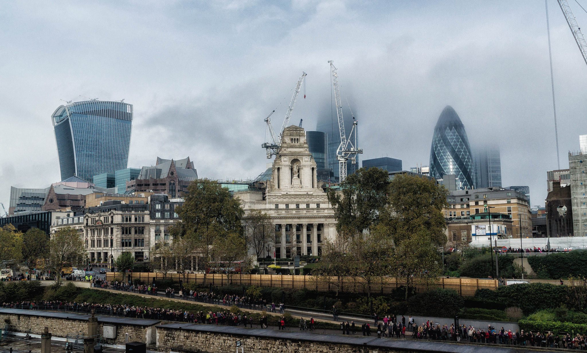 Sony Alpha DSLR-A560 sample photo. London cityscape photography