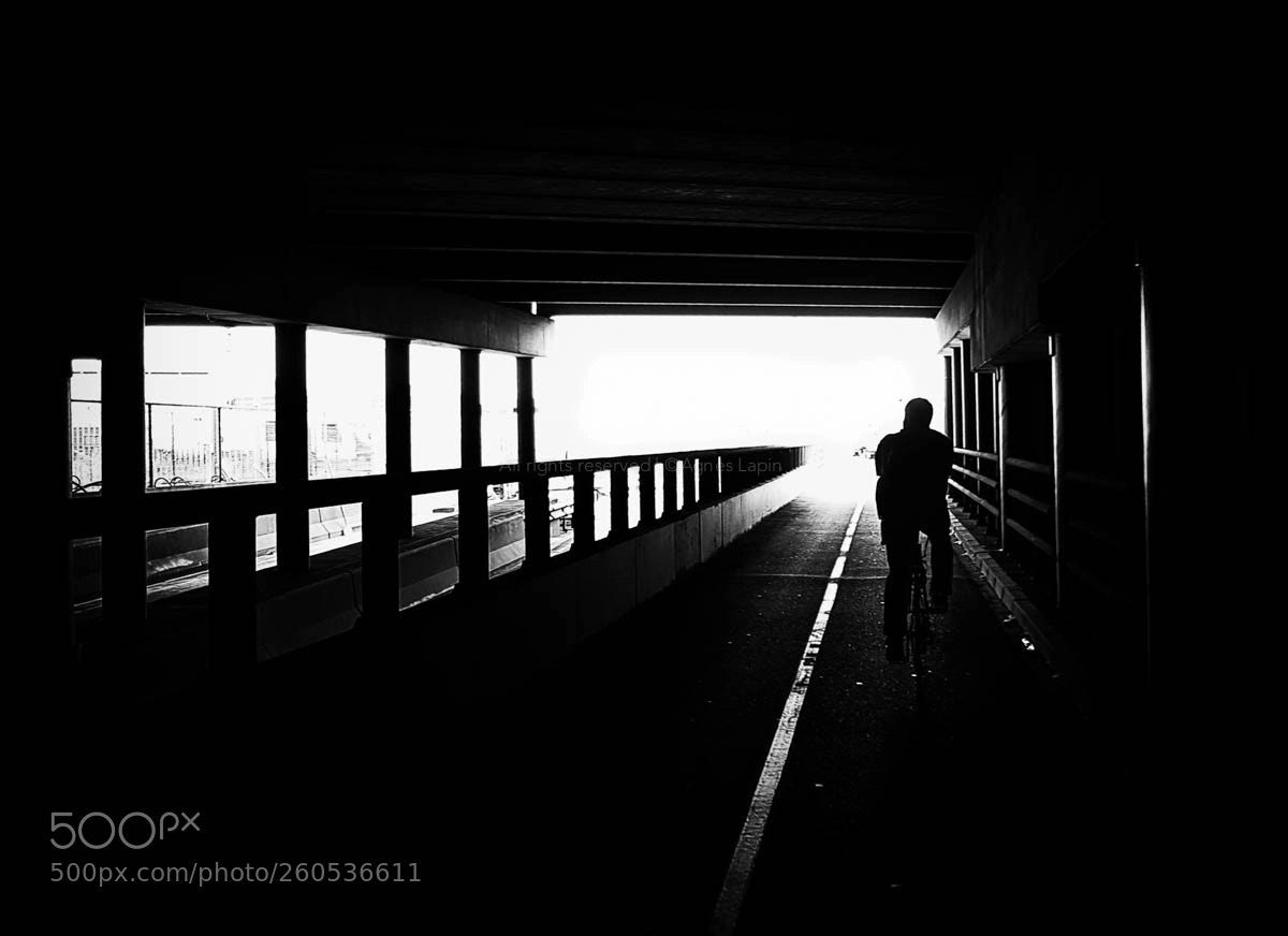 Samsung Galaxy S8+ sample photo. Underpass photography