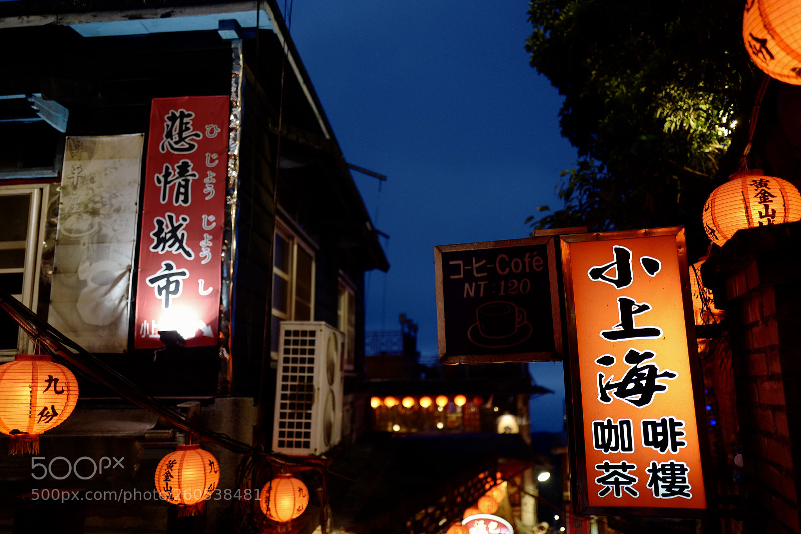Leica Q (Typ 116) sample photo. 悲情城市+小上海 photography