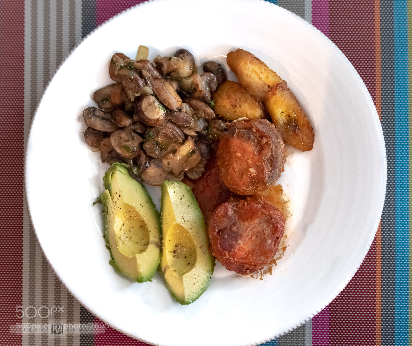 Nikon D5 sample photo. Lunch photography