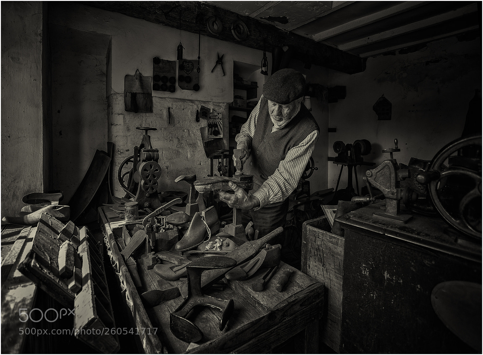 Canon EOS-1D X Mark II sample photo. Its all cobblers anyway photography