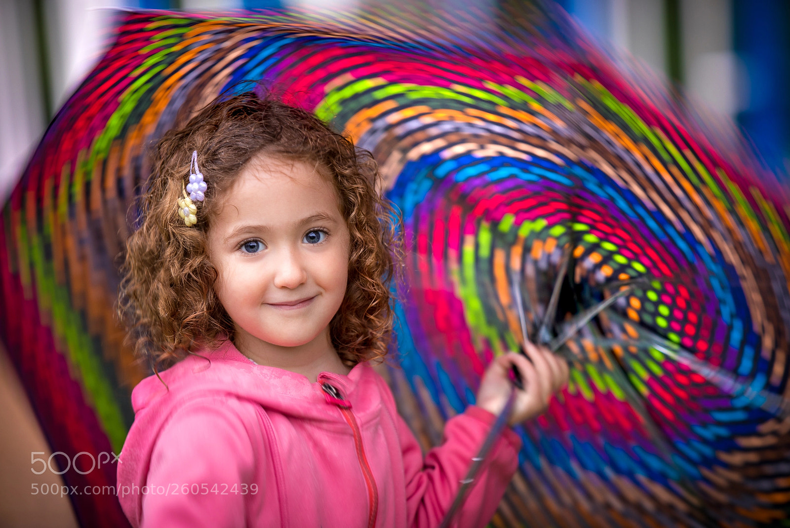 Canon EOS 5D Mark IV sample photo. Twirl photography