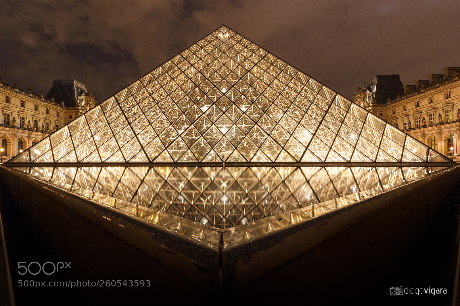Canon EOS 600D (Rebel EOS T3i / EOS Kiss X5) sample photo. Pyramid louvre.jpg photography