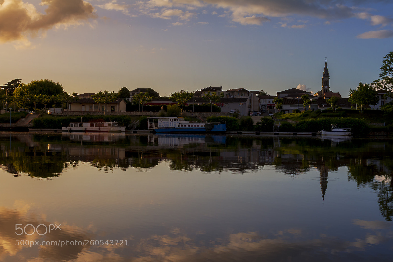 Canon EOS 7D sample photo. Saint sylvestre sur lot photography