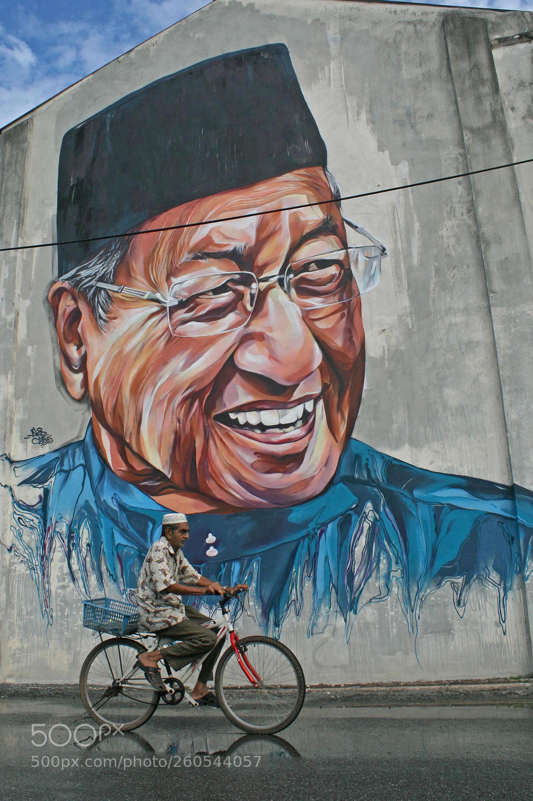 Canon EOS 400D (EOS Digital Rebel XTi / EOS Kiss Digital X) sample photo. Prime minister of malaysia photography