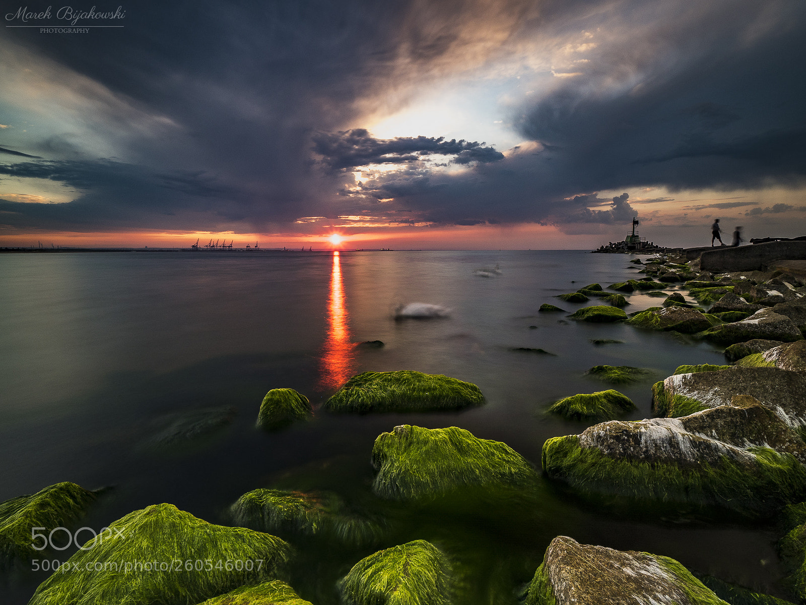 Olympus OM-D E-M5 II sample photo. Sunset by the sea photography