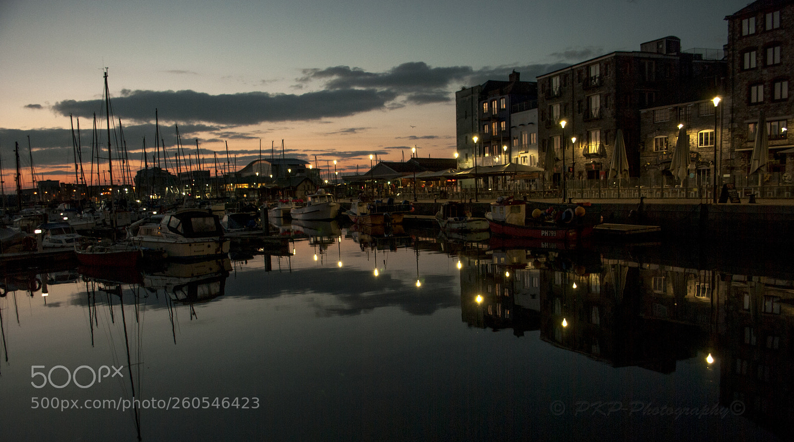 Nikon D40X sample photo. Sutton harbour dawn photography