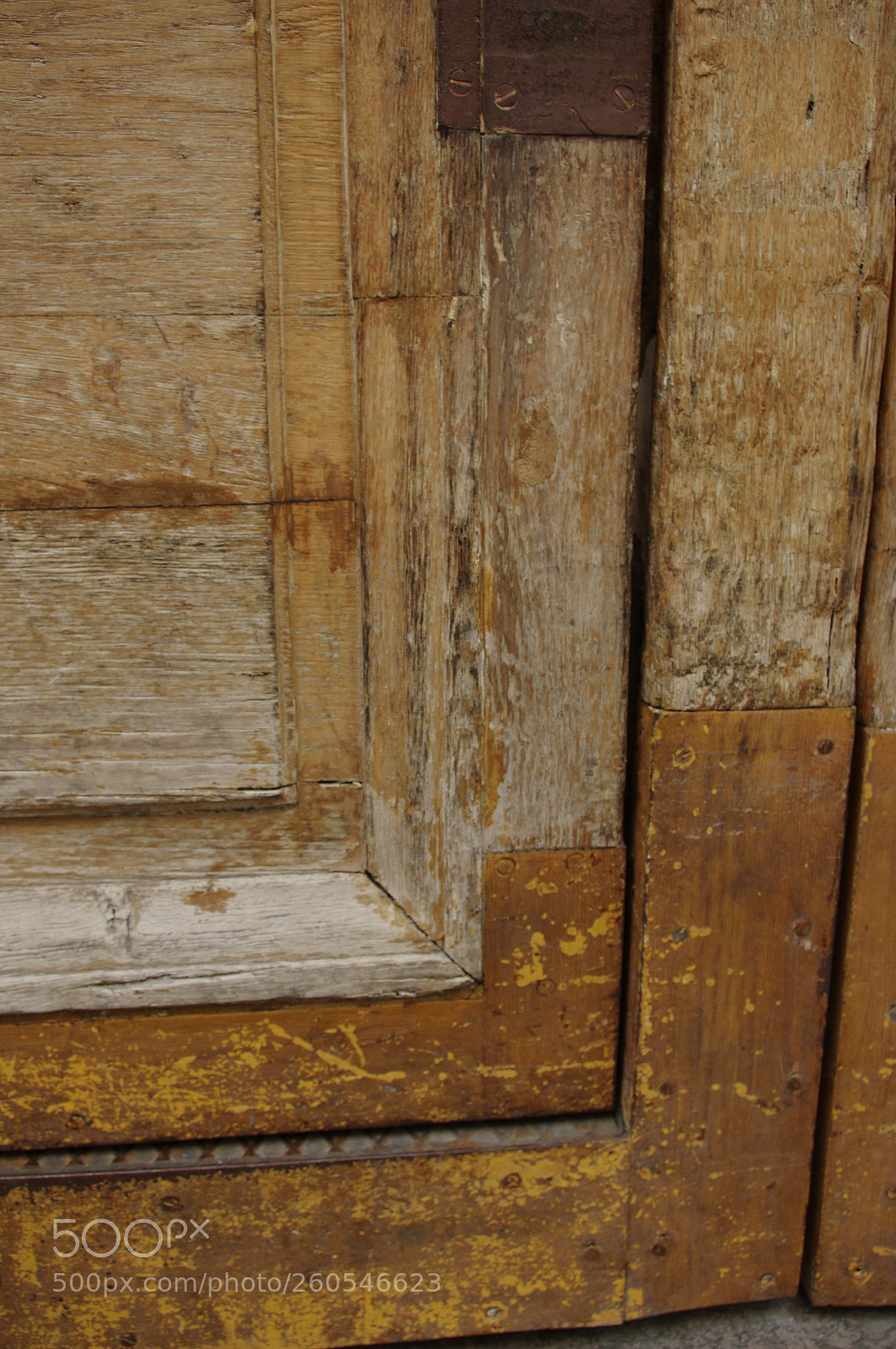 Pentax K-r sample photo. Vieille porte en bois photography
