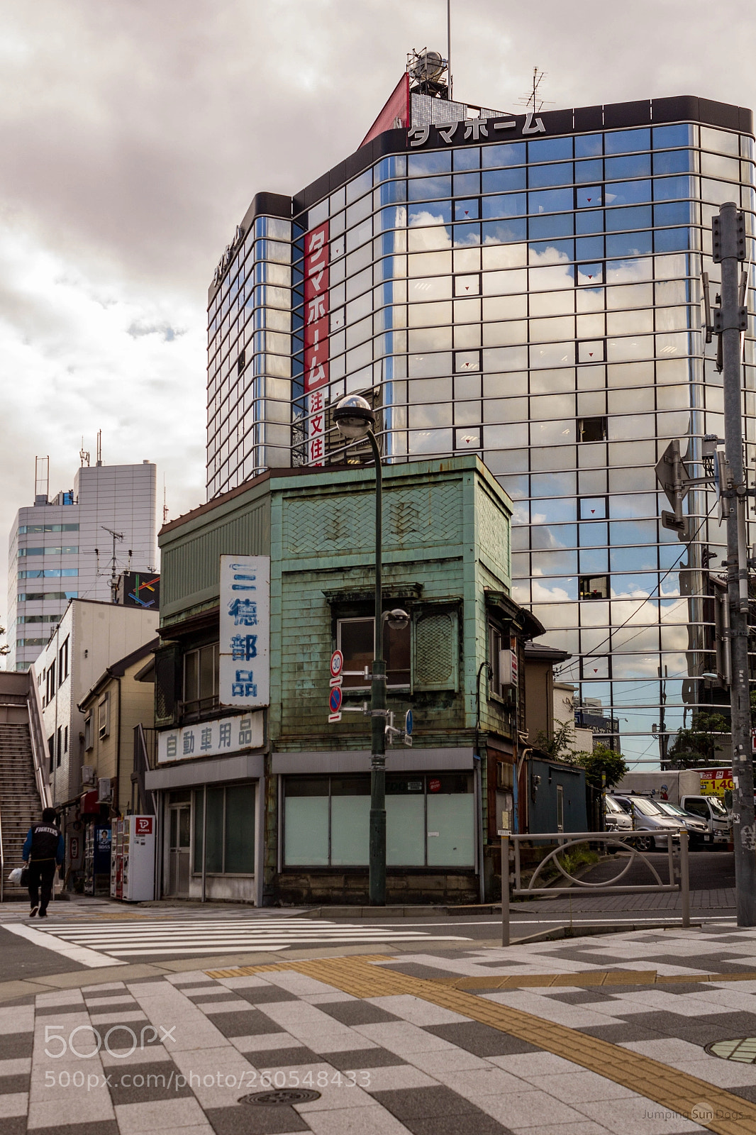 Canon EOS 600D (Rebel EOS T3i / EOS Kiss X5) sample photo. Small house photography