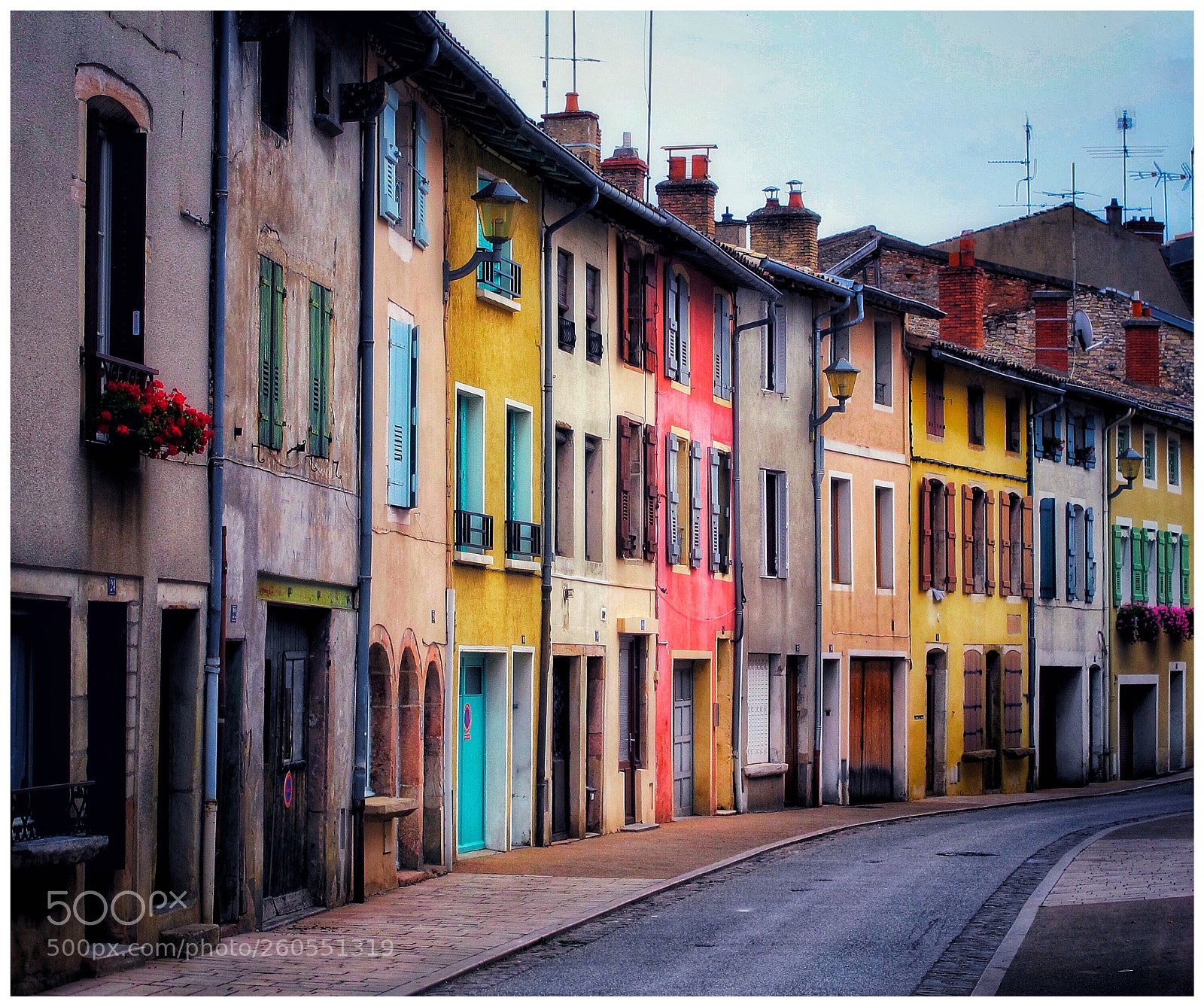Canon PowerShot G12 sample photo. A colorfull street photography