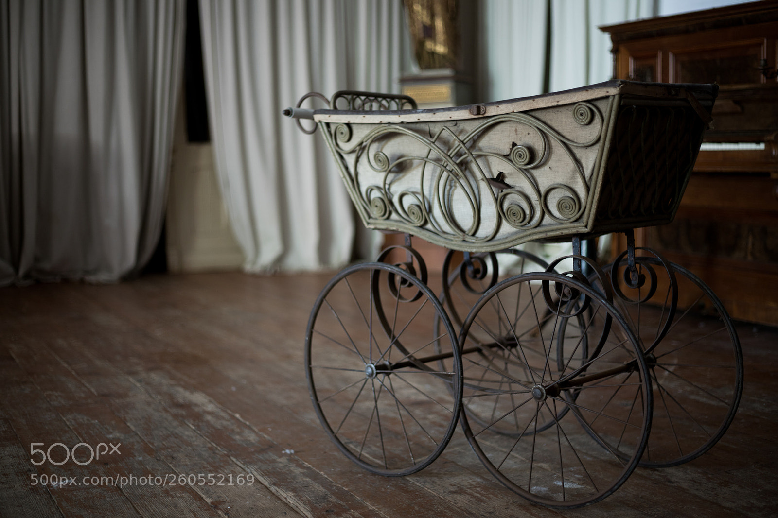 Canon EOS 6D Mark II sample photo. Stroller photography