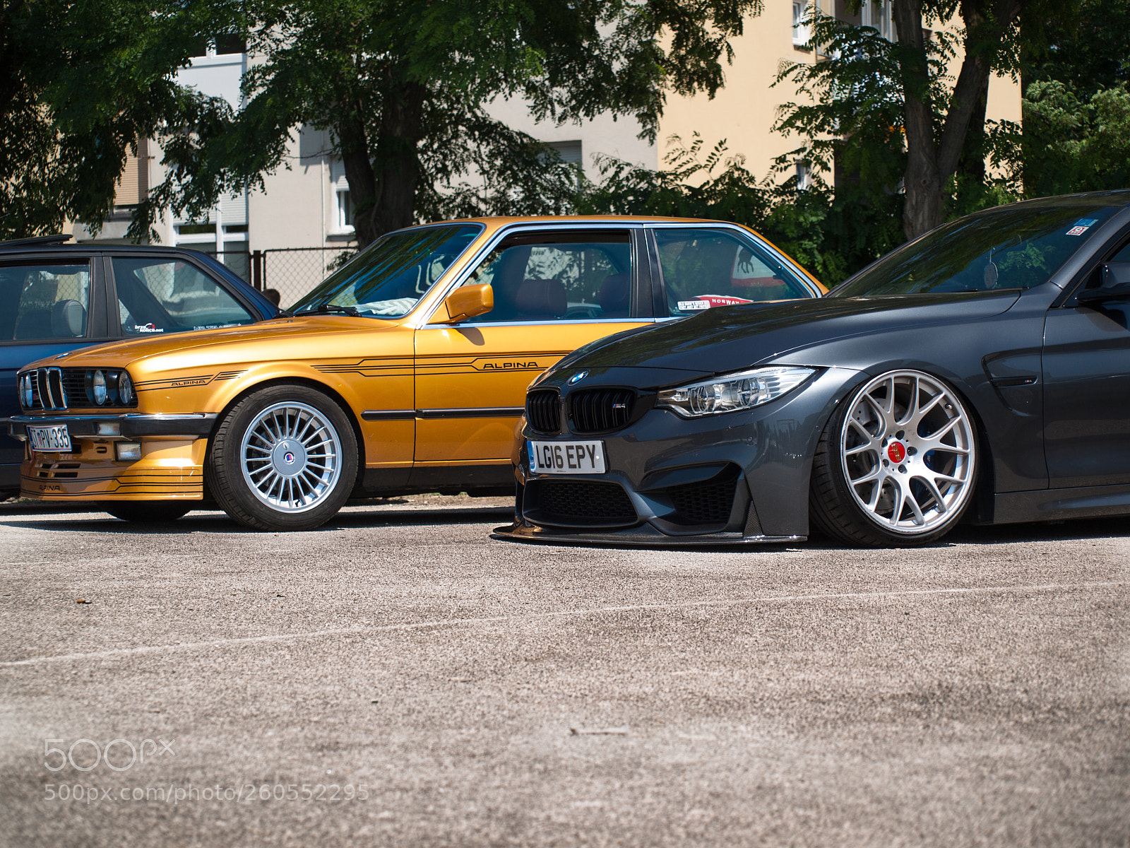 Olympus E-510 (EVOLT E-510) sample photo. Car meeting photography