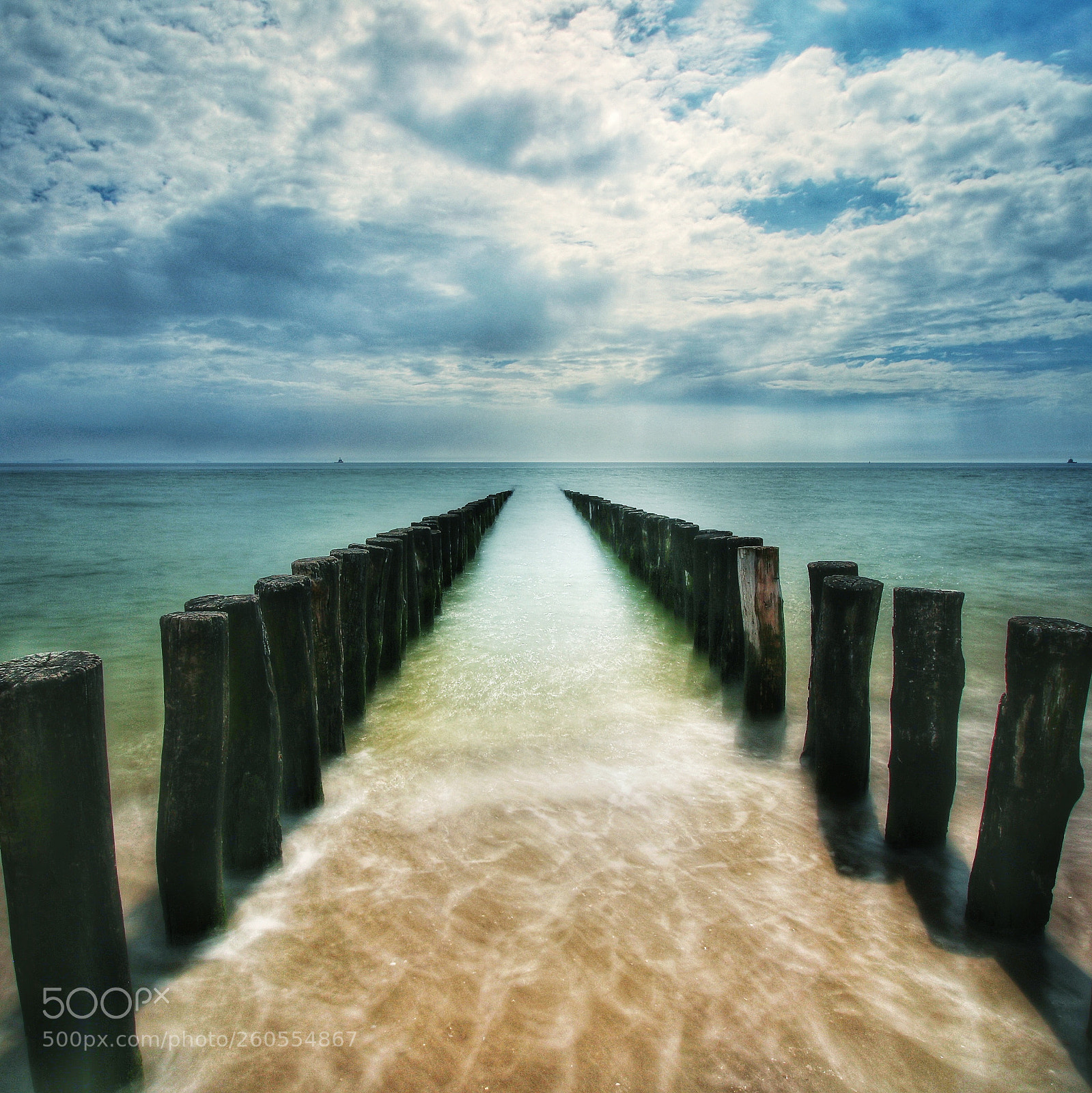 Canon EOS 80D sample photo. Longexposure at the shore photography