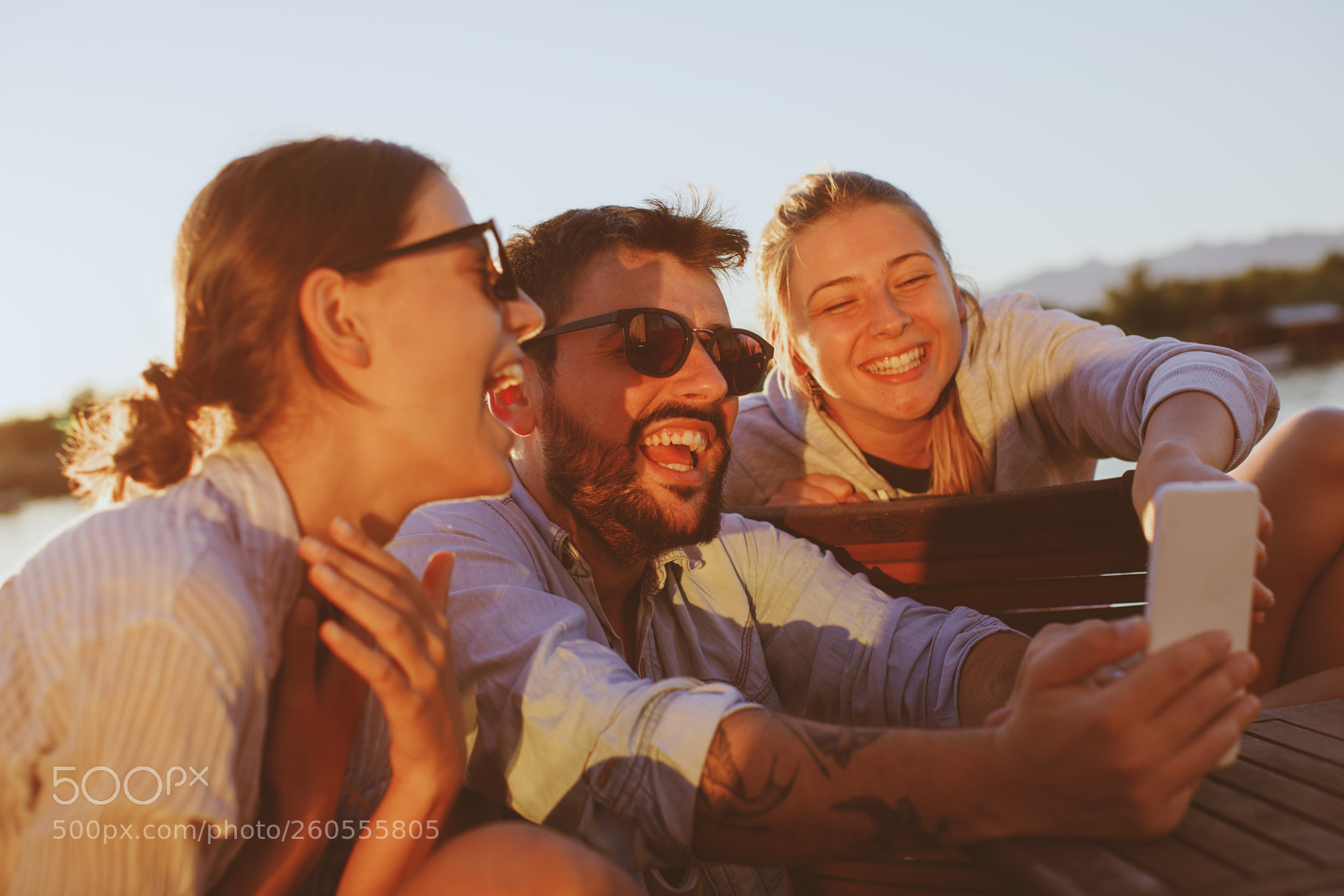 Canon EOS 5D Mark IV sample photo. Two young woman and photography