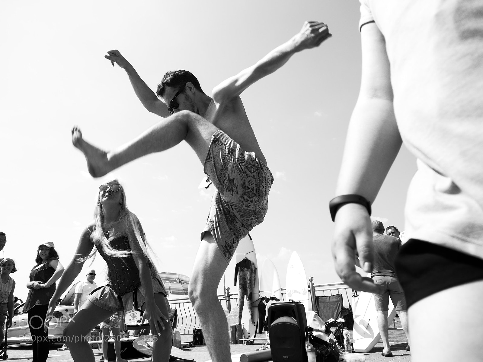 Olympus OM-D E-M5 II sample photo. Dance on the serf photography