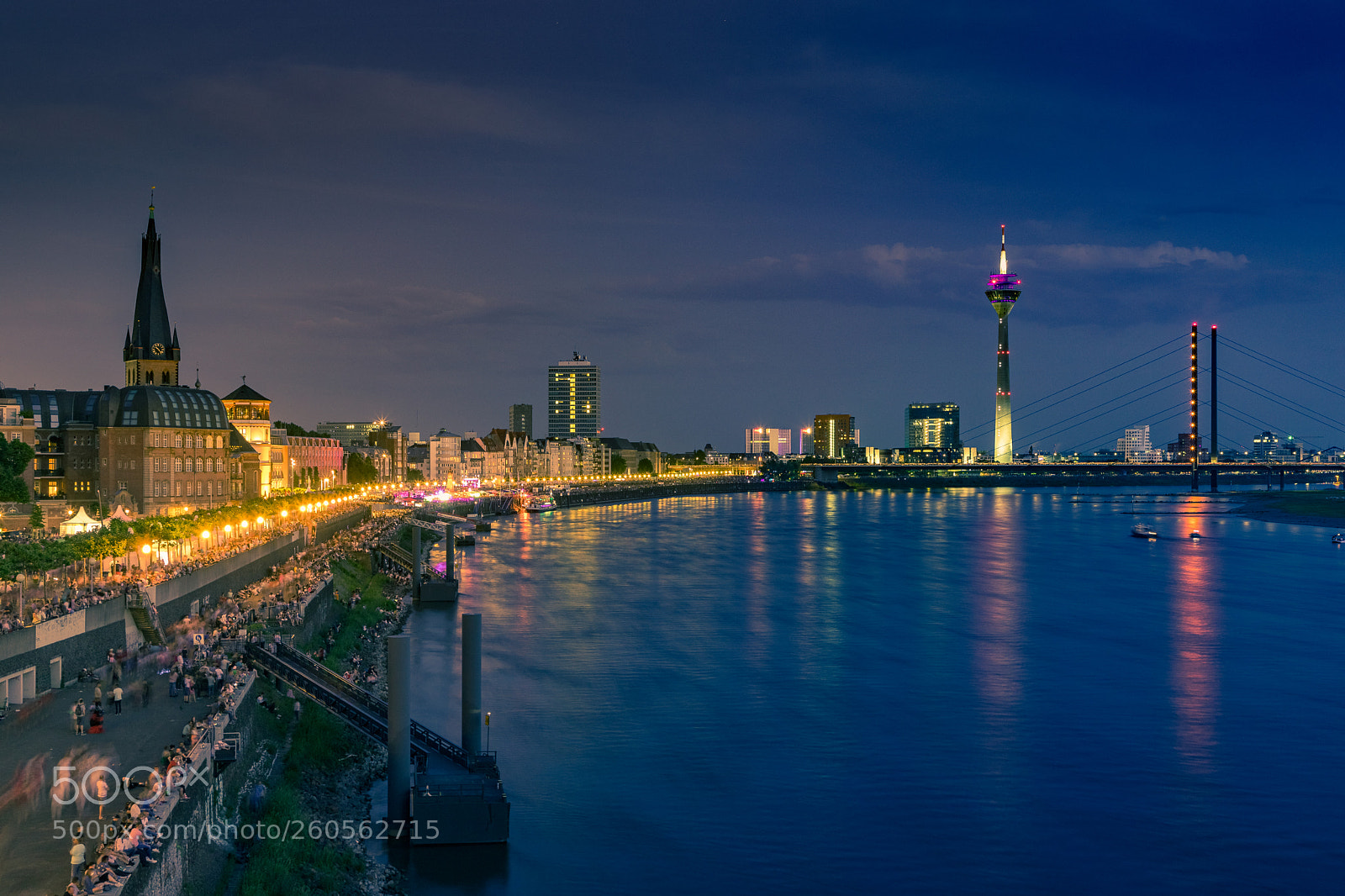 Canon EOS 6D Mark II sample photo. Düsseldorf photography