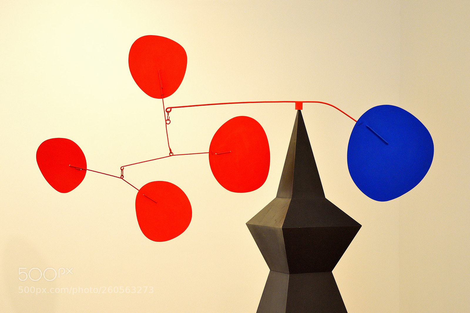 Nikon D3200 sample photo. Sculpture by a. calder photography