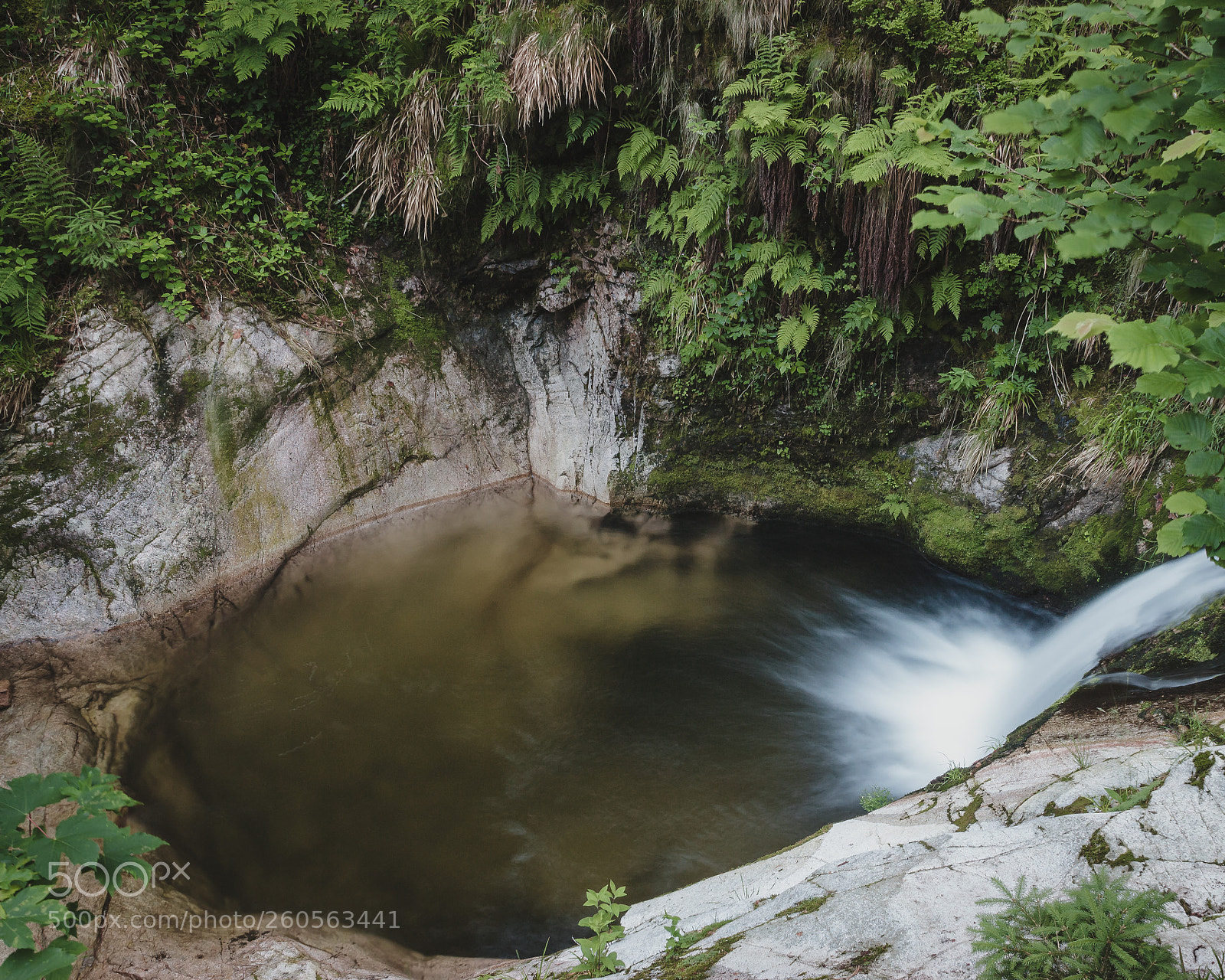 Canon EOS 600D (Rebel EOS T3i / EOS Kiss X5) sample photo. Forest waterfall photography